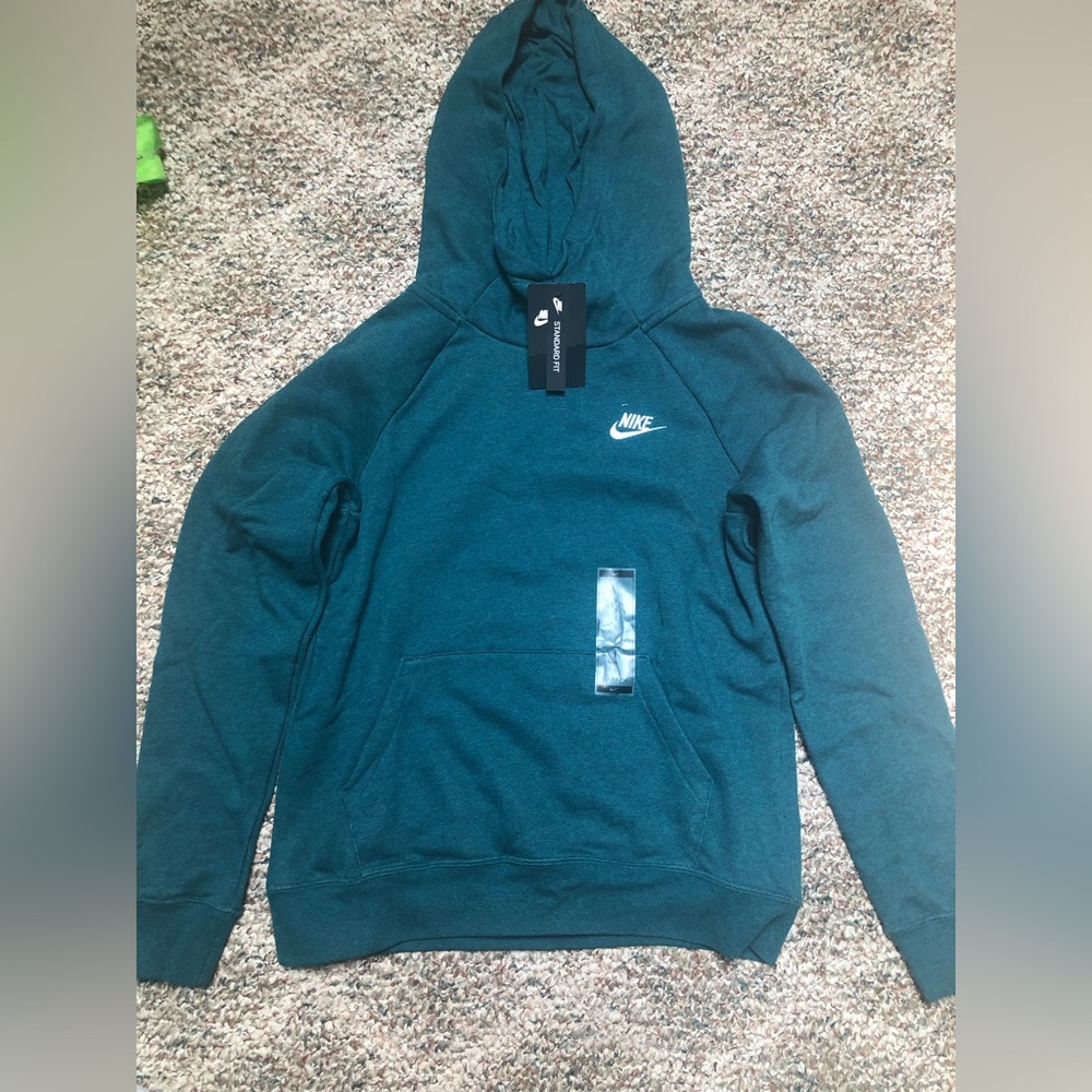 Women’s Nike Hoodie- Small